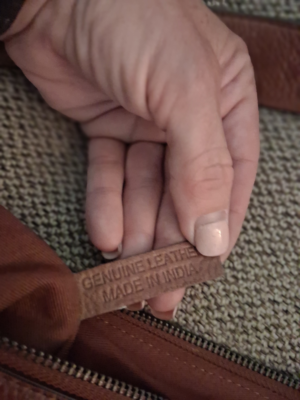 Frye & Co. Leather Shoulder Bag With Studded Strap - Picture 11 of 12